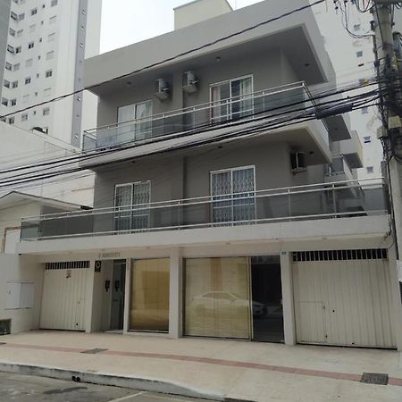 Apartamento No Centro - 1 Balneario Camboriu Dış mekan fotoğraf